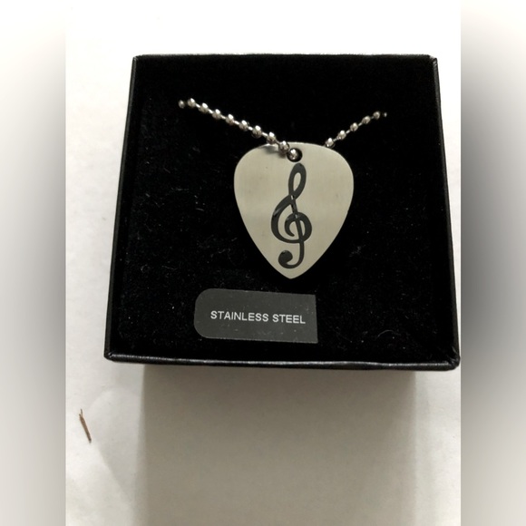 Treble clef pendant - Picture 1 of 5